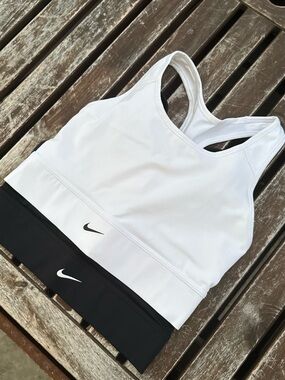 Nike Swoosh